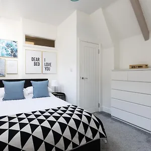 https://beach-view-apartment-saltburn-by-the-sea.yorkshirehotels.net