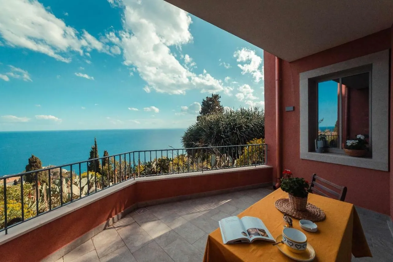 The Charming House Apartment Taormina 0*,